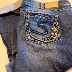 Silver Aiko Capri 24W